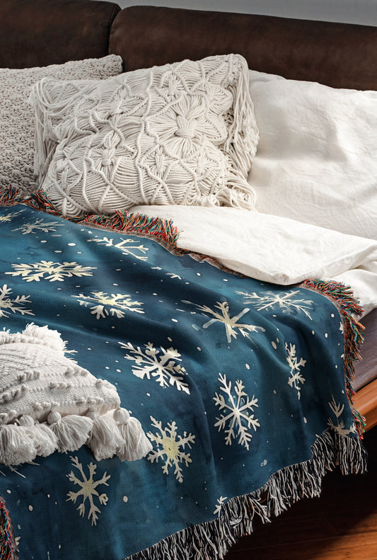 Snowflake Wonderland Winter Woven Throw Blanket - MagicMerchEmporium