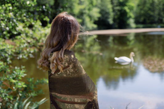 The Chivalrous Knight Woven Throw Blanket - MagicMerchEmporium