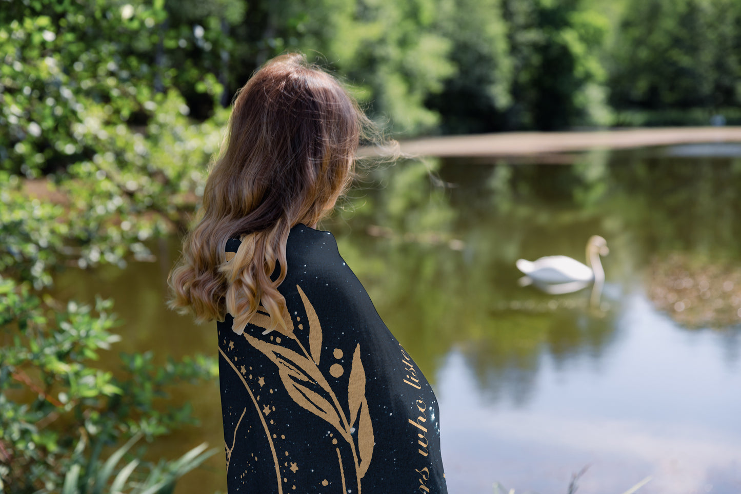 Velaris Starry Night Woven Throw Blanket