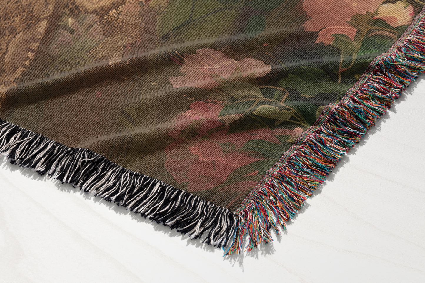 🌿 Knight & Princess Woven Throw Blanket
