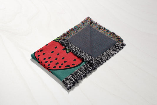 Strawberry Delight Woven Throw Blanket - MagicMerchEmporium