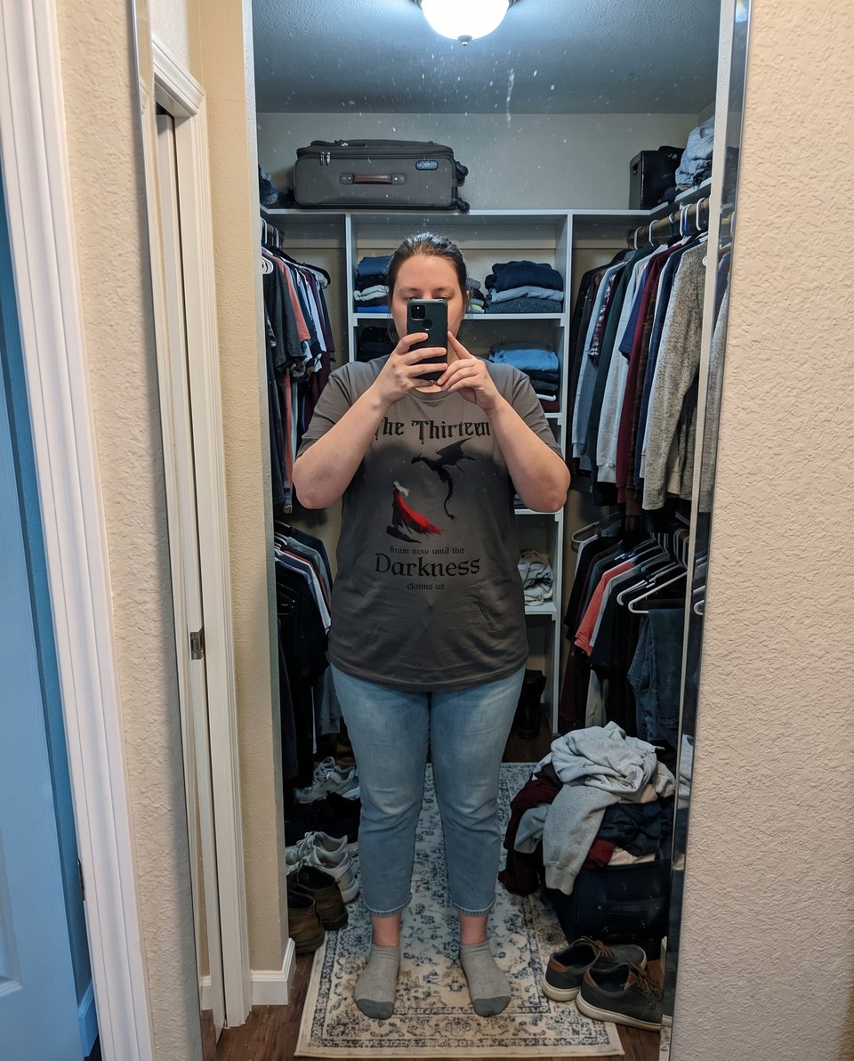 Bella+Canvas 3001 worn in size 3XL
