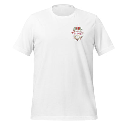 Festive Graphic Tee with Heart and Mistletoe Design