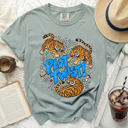 T-shirt with three tigers and "PLOT TWIST!" graphic.