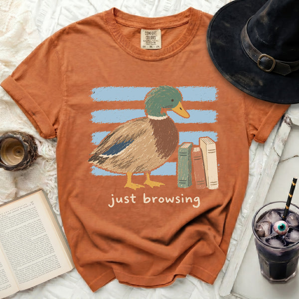 Just Browsing Duck Tee in Yam
