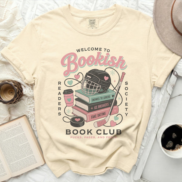 Bookish Hockey Romance Club Tee in Ivory