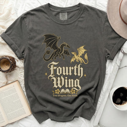 Gray t-shirt with "Fourth Wing" text, two dragons, and a book design.