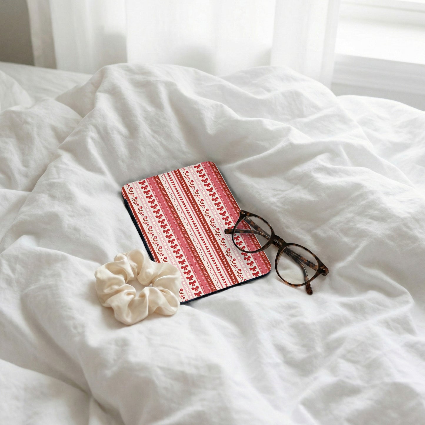 Stylish Red and White Patterned Tablet Case