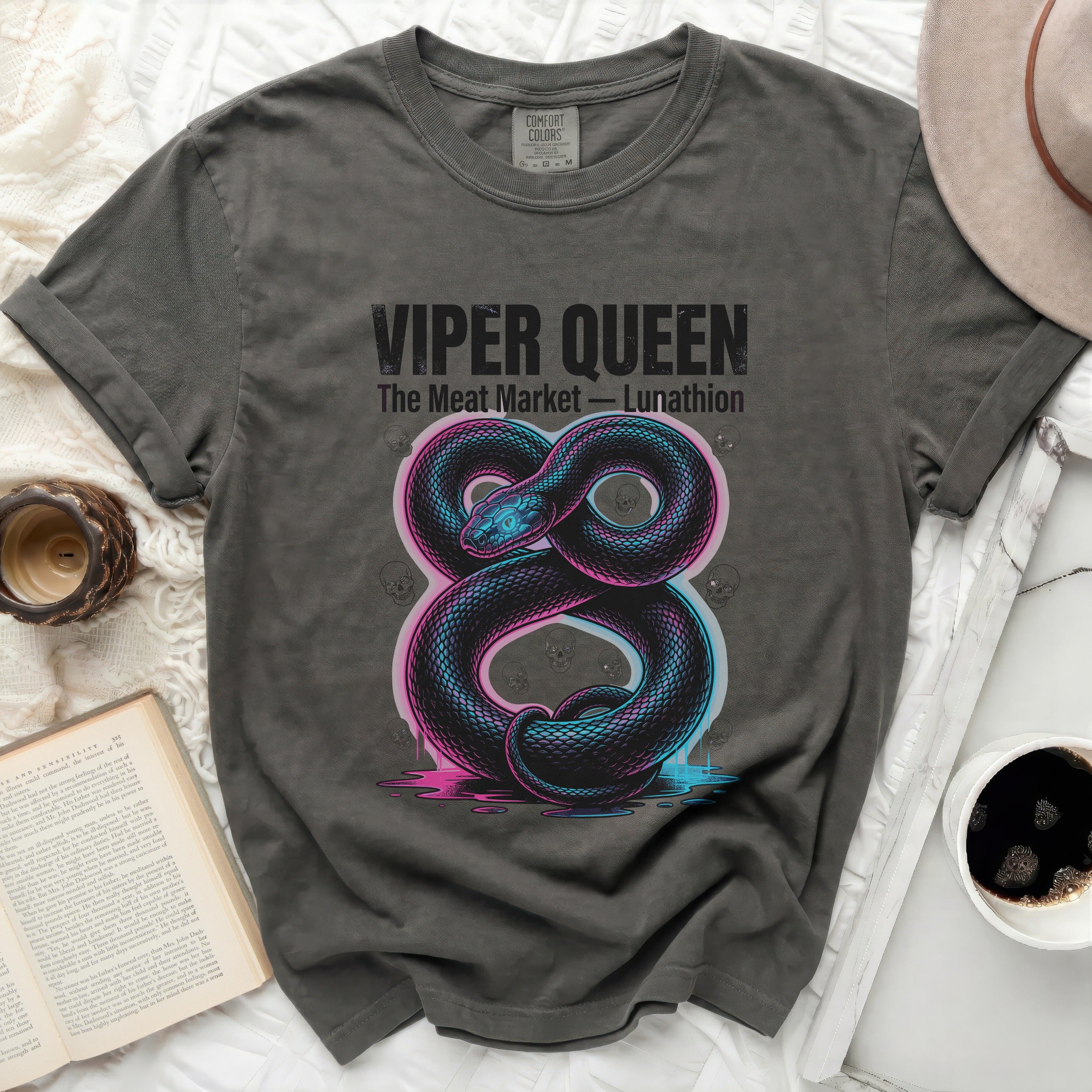 T-shirt with viper and text 