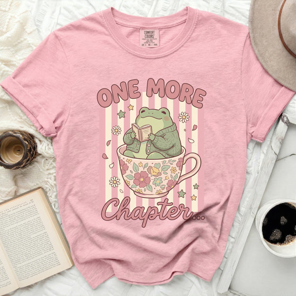 Cozy Reader Frog Teacup Tee in Blossom
