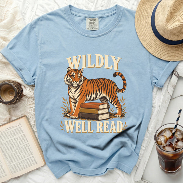 Wildly Well Read Tee in Chambray