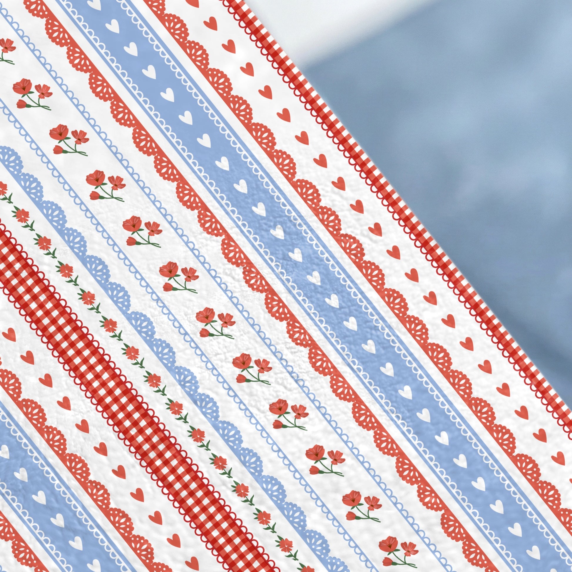 Charming Hearts and Flowers Pattern Strip Design