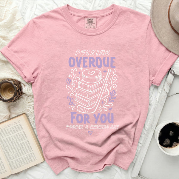 Pucking Overdue Reader's Tee in Blossom