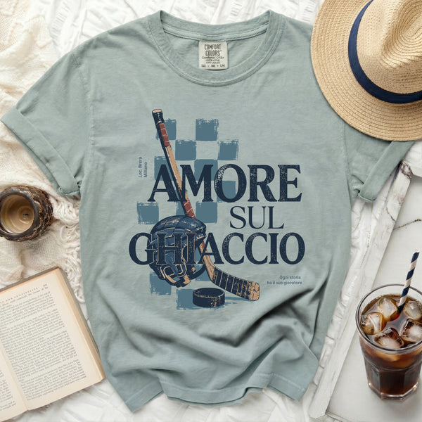 Amore Sul Ghiaccio Hockey Tee in Bay