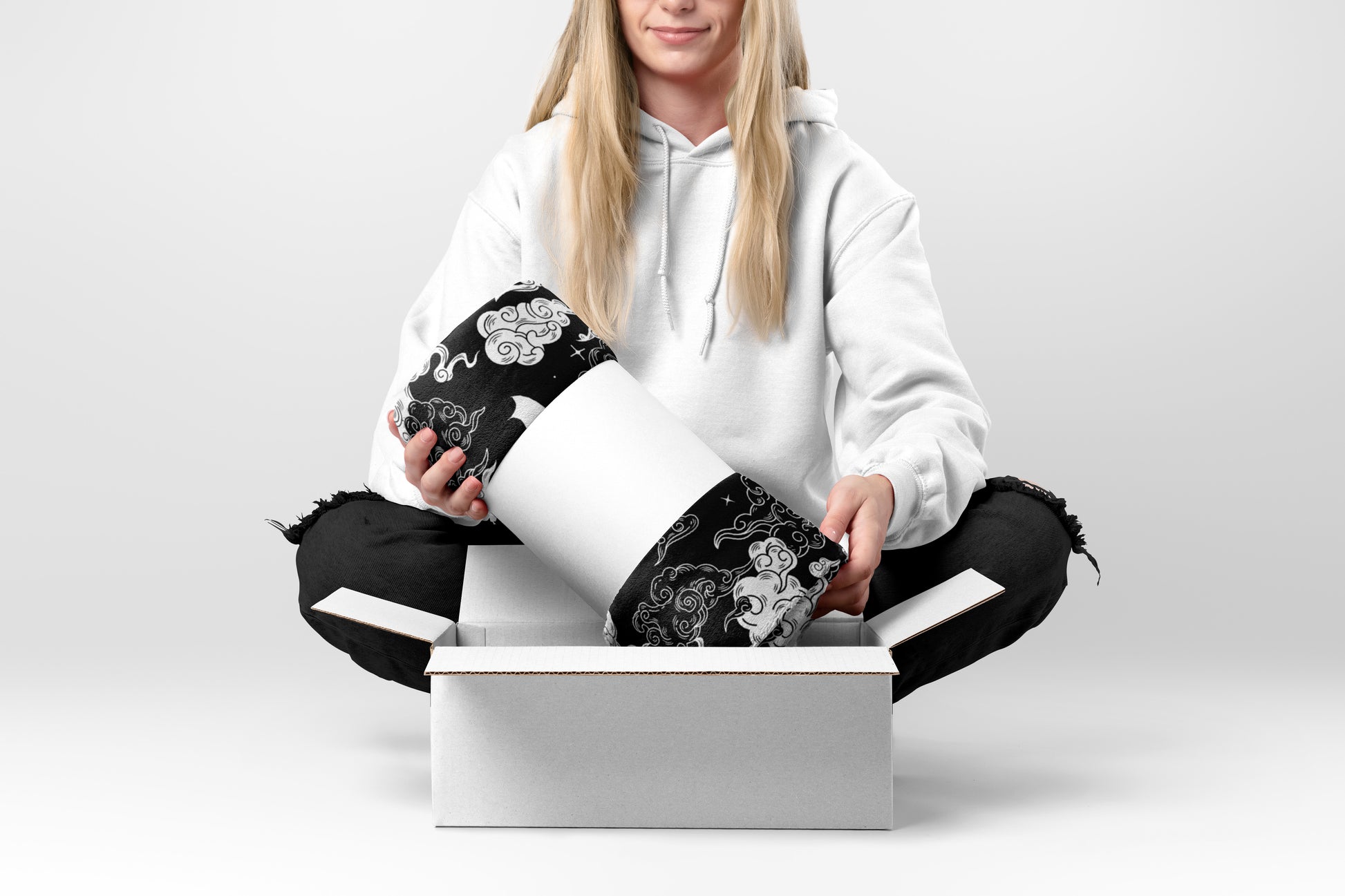 Cozy Fleece Blanket with Elegant Black White Print