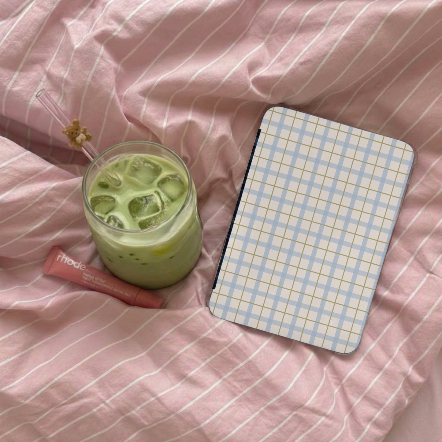 Soft Pink Plaid Design iPad Case with Green Drink