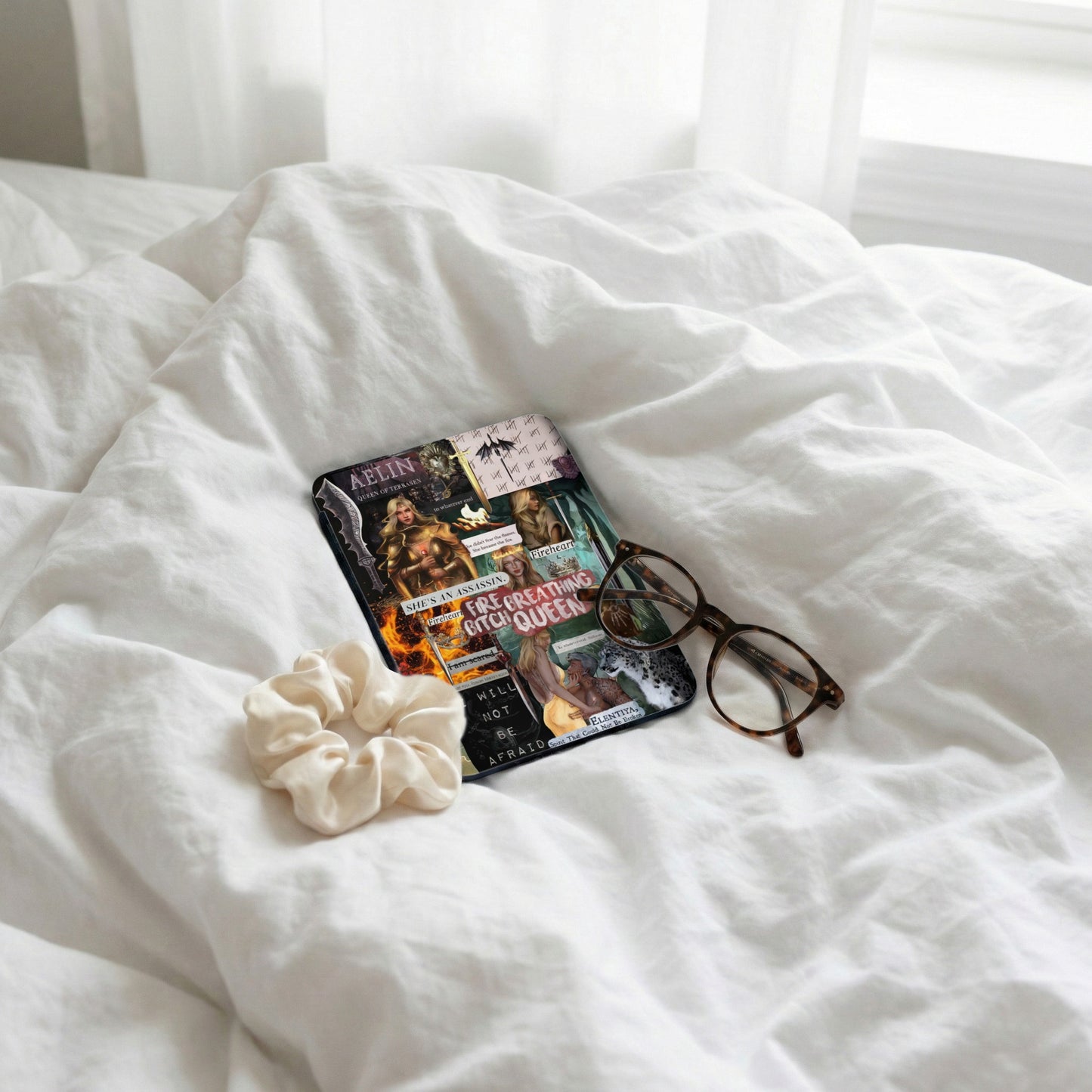 Aelin Queen of Terrasen Fireheart Book Cover product type