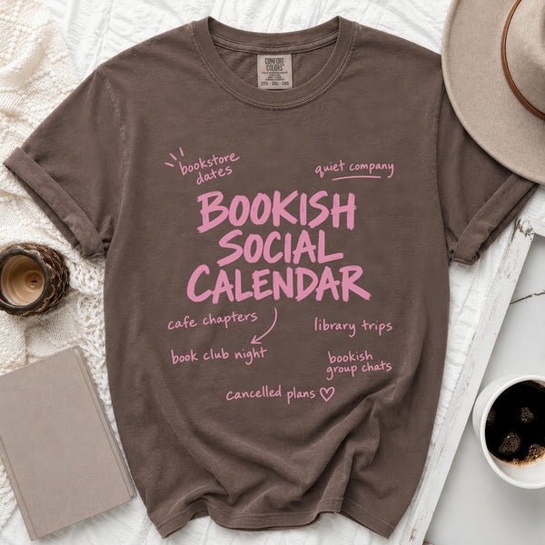 Bookish Social Calendar Tee in Espresso