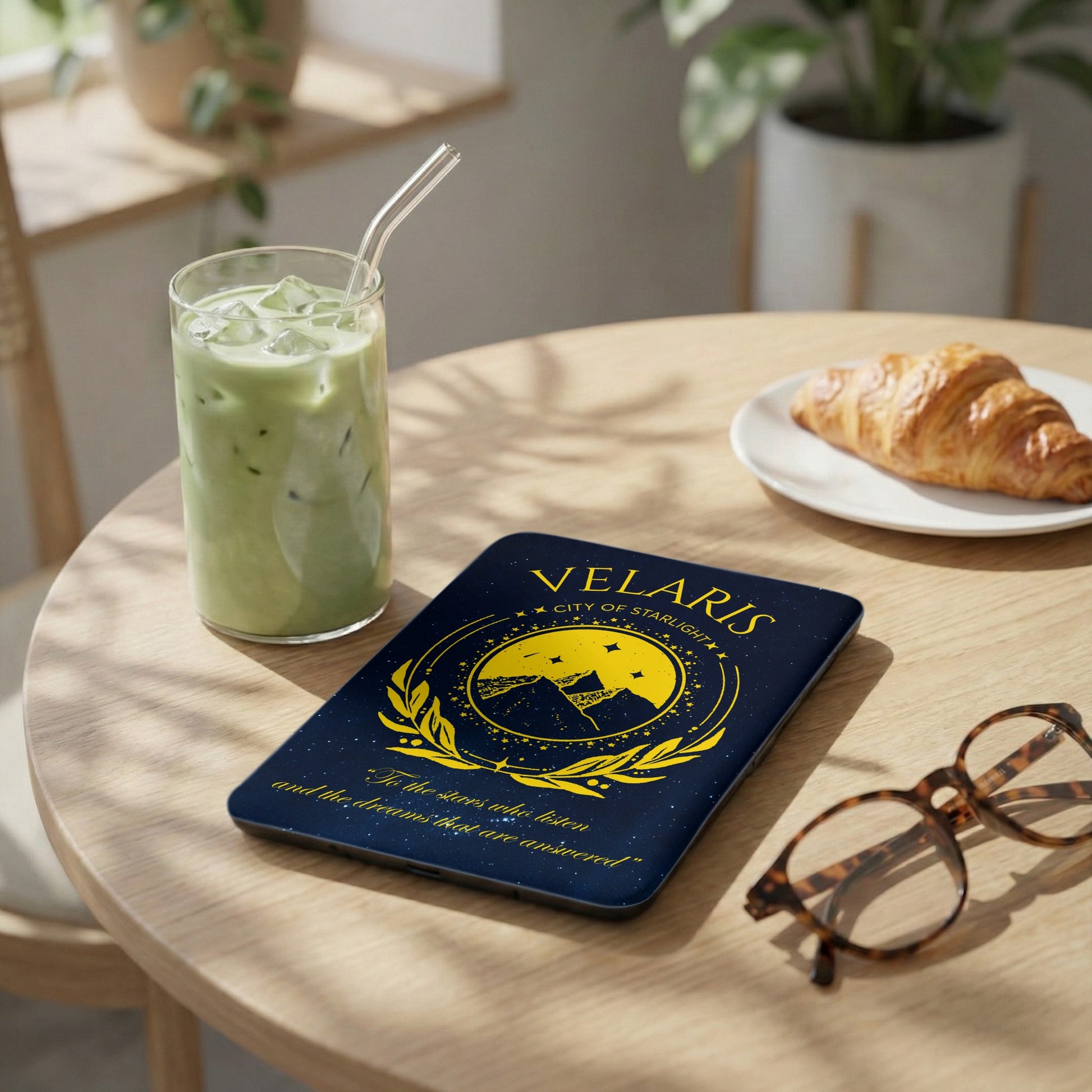 Velaris City of Starlight Stars Listen Dreams Case product type