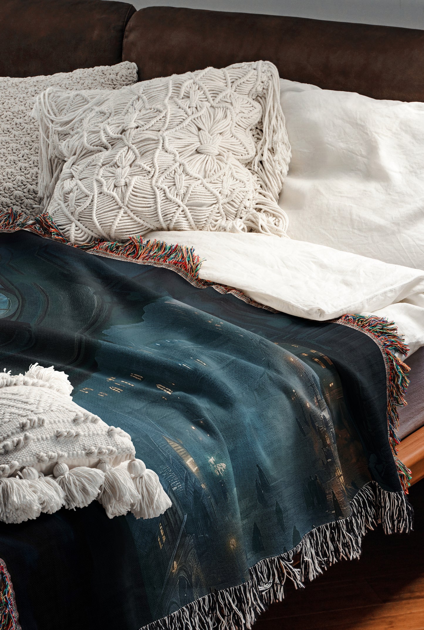 Rifthold City Woven Blanket