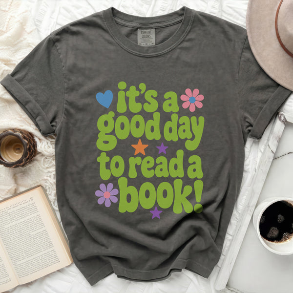 Good Day to Read" Whimsical Tee in Pepper