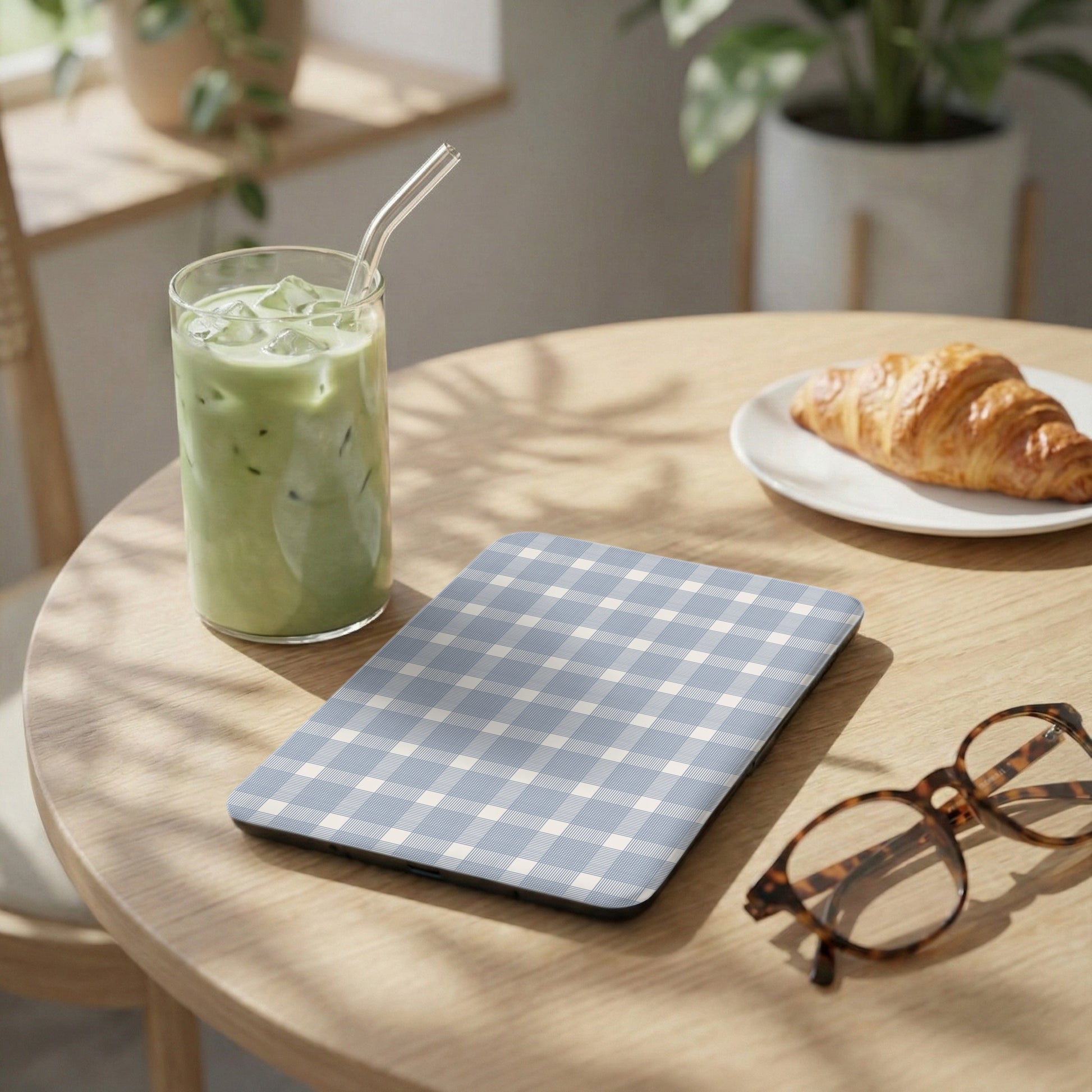 Blue Gingham Pattern Tablet or eReader Sleeve Product