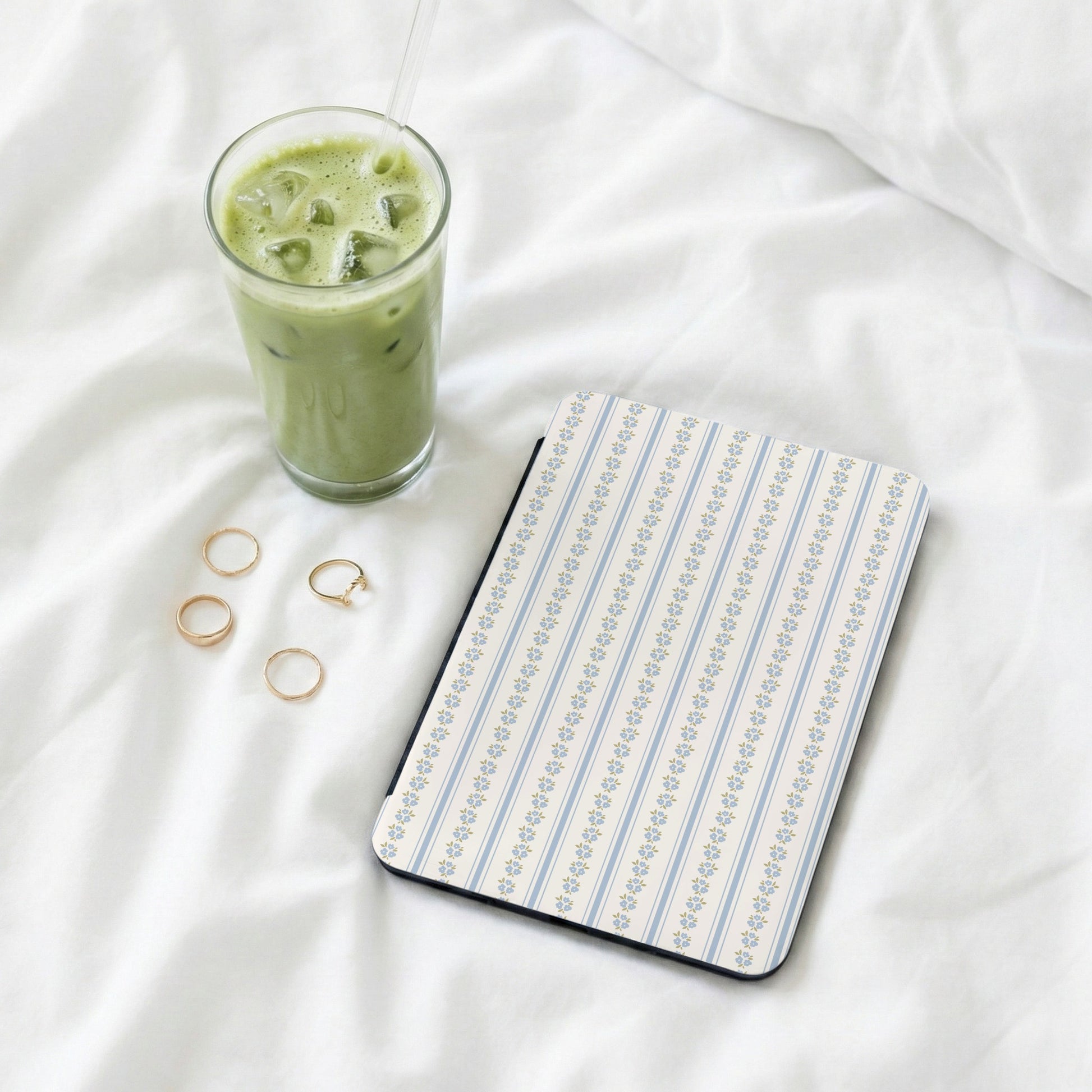 Elegant Floral Stripe Pattern Tablet Case Design