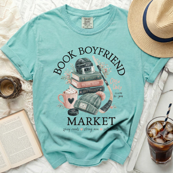 Book Boyfriend Hockey Market Tee in Island Reef
