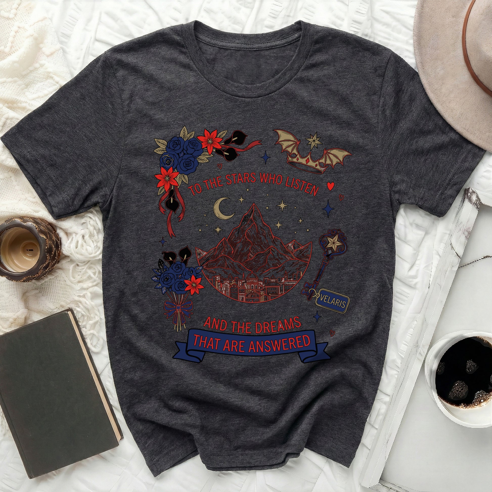 TO THE STARS WHO LISTEN AND THE DREAMS THAT ARE ANSWERED product
ACOTAR
Velaris
Night Court
To The Stars
Dreams Answered
Book Lover
Fantasy Fan
Bookish Gift
Fae Realm
Rhysand Feyre
Graphic TShirt
Mountains Design
Moon Stars
Bat Wings
Crown Key
Floral Elements
Dark Aesthetic
Reader Apparel
Sarah J Maas
Fantasy Tee