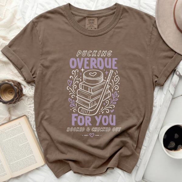 Pucking Overdue Reader's Tee in Espresso
