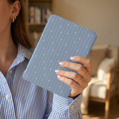 Elegant Blue Patterned Tablet Cover for Stylish Protection