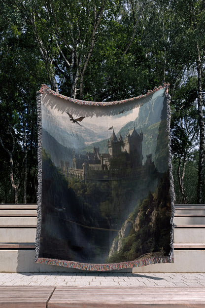 🏰 Basgiath War College Woven Blanket – Fourth Wing Castle Throw