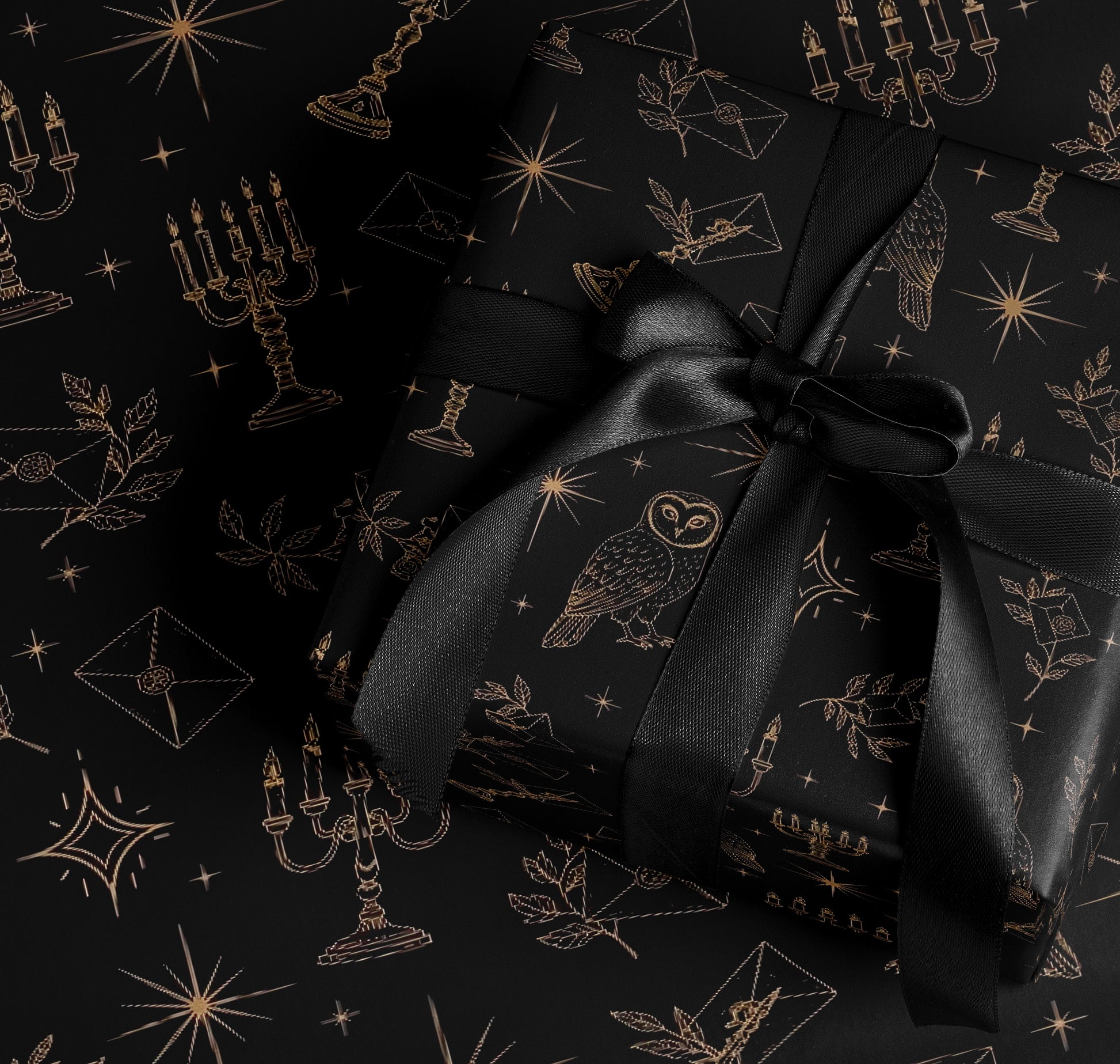 Elegant Black and Gold Gift Wrap with Owl Design