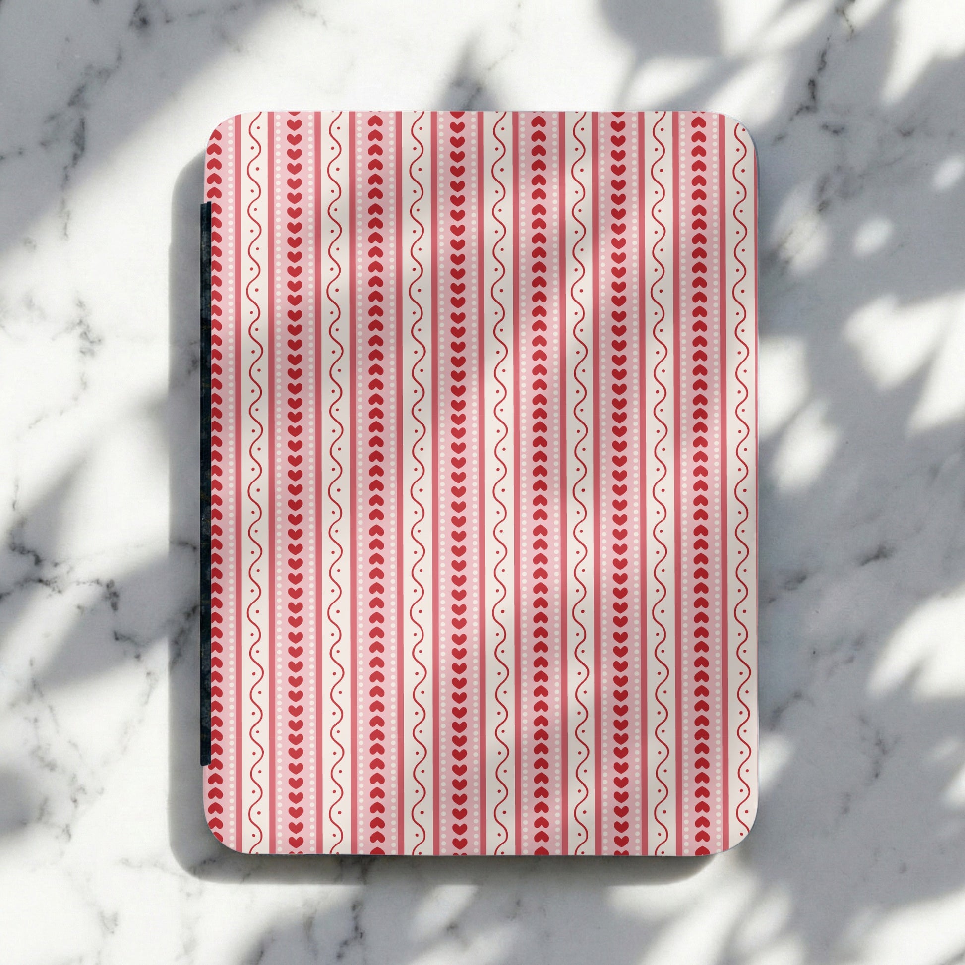 Red Heart and Line Pattern Decorative Tray
