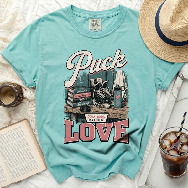Puck Love Vintage Hockey Story Tee in Island Reef