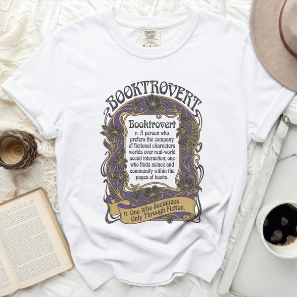 Booktrovert Statement Tee in White