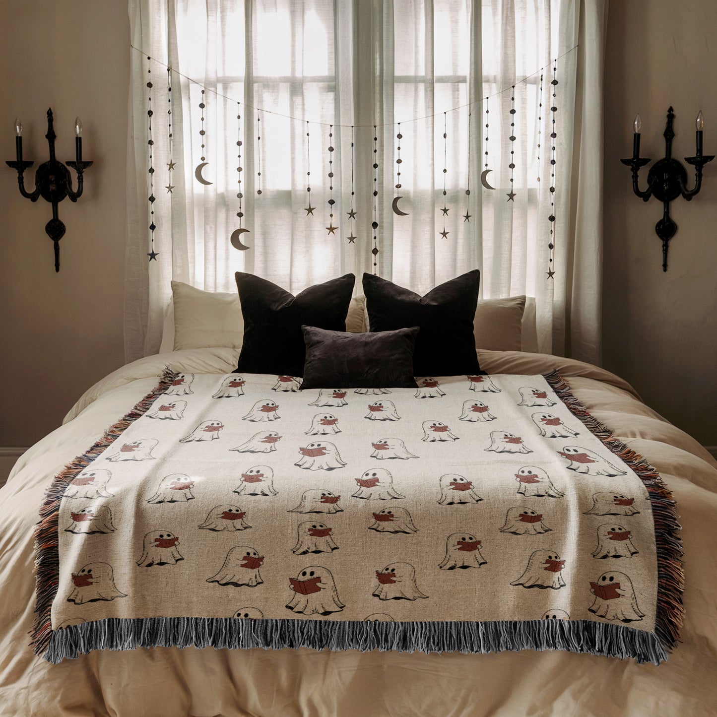 Cute Ghost Pattern Woven Throw Blanket