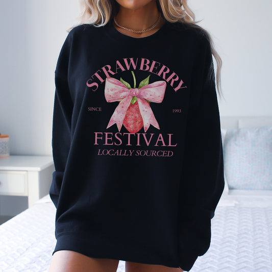 Strawberry Festival Graphic Sweatshirt 🍓✨