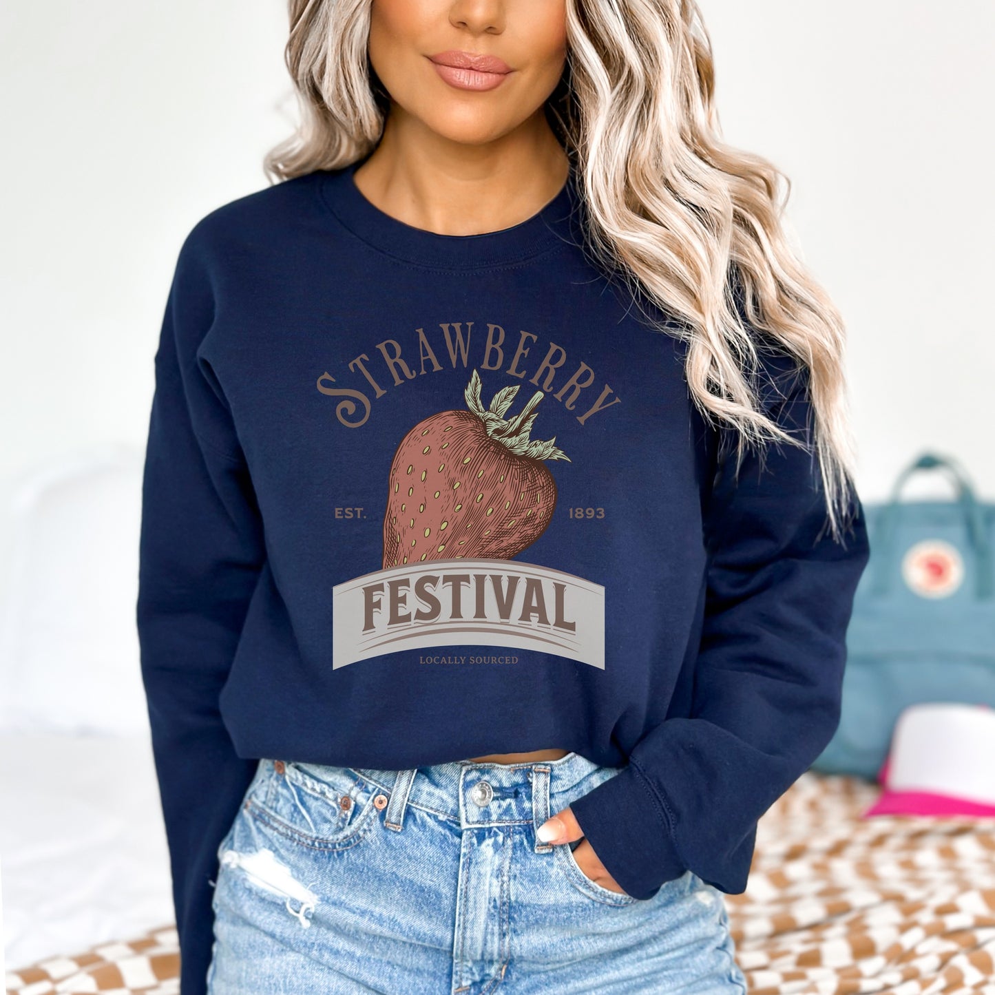 Vintage Strawberry Festival Sweatshirt 🍓