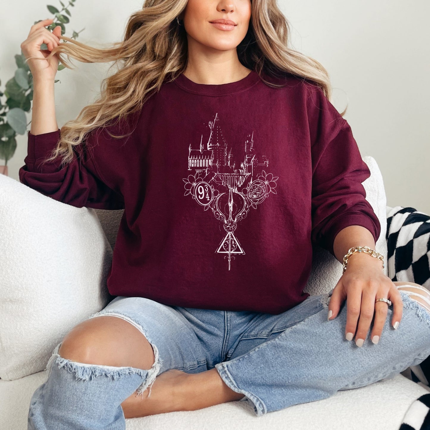 ✨ Harry Potter-Inspired "Magical World" Sweatshirt