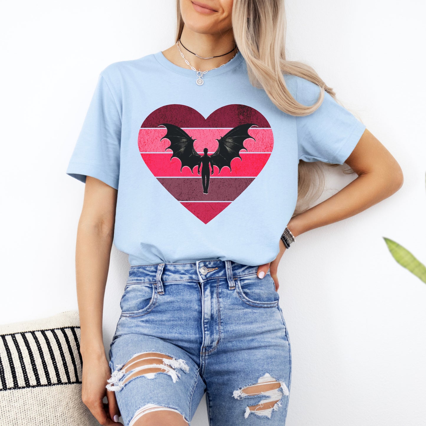 💖 ACOTAR Valentine's Day Tee - Bat Boys Edition 🦇