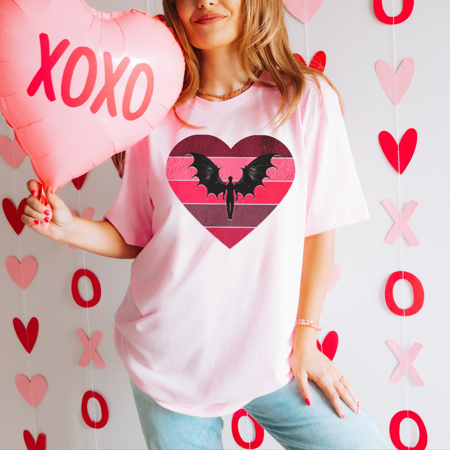 💖 ACOTAR Valentine's Day Tee - Bat Boys Edition 🦇