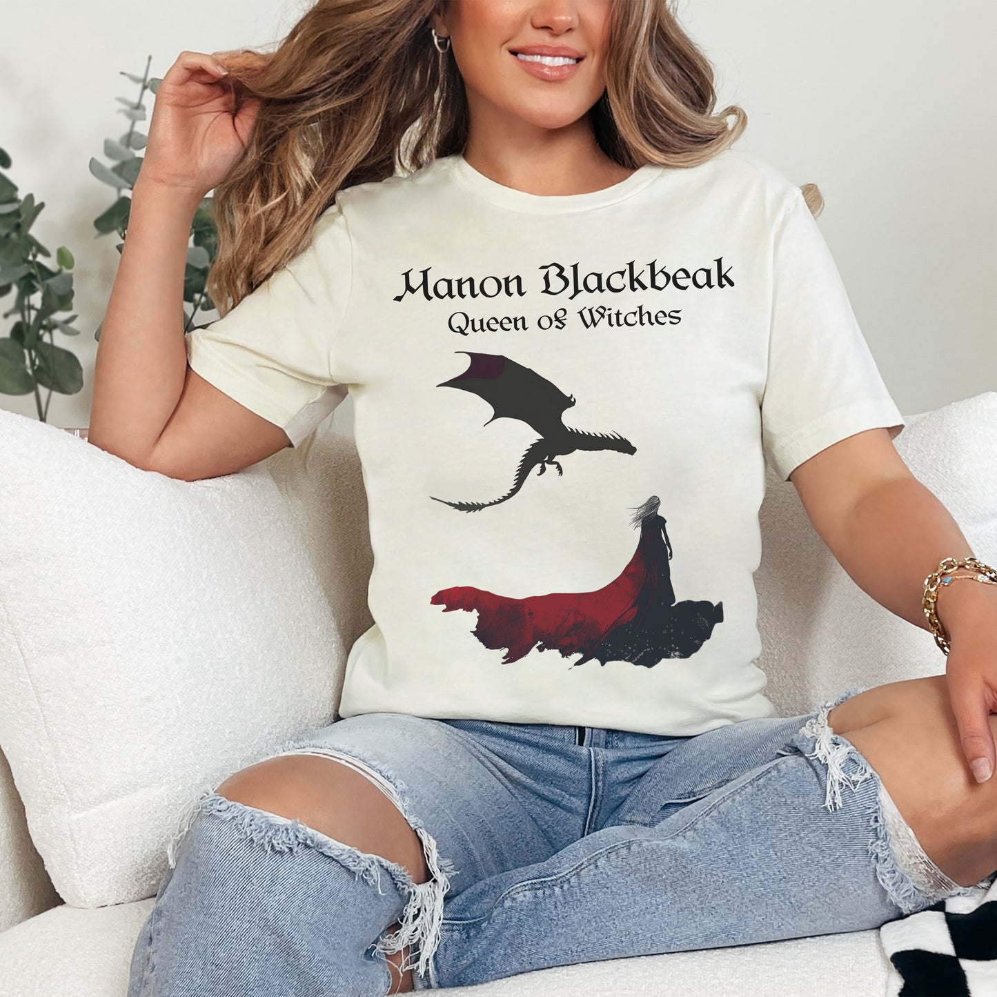 🖤 Manon Blackbeak: Queen of Witches Tee 🖤