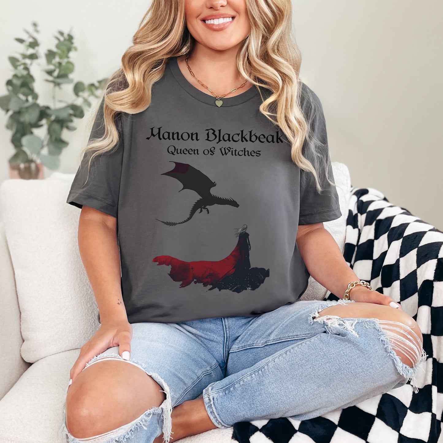 🖤 Manon Blackbeak: Queen of Witches Tee 🖤