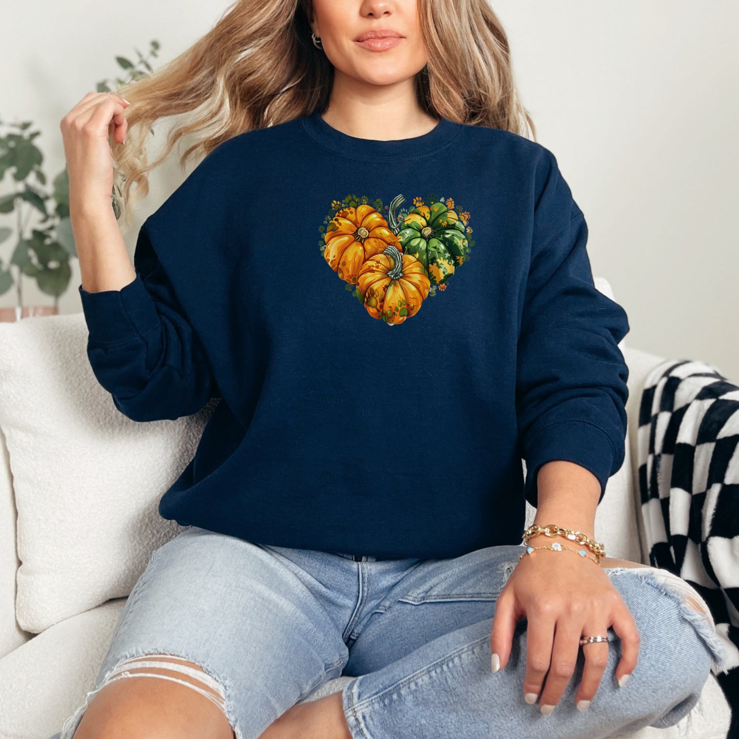 🍂 Heart-Shaped Pumpkin Harvest Sweatshirt 🍂