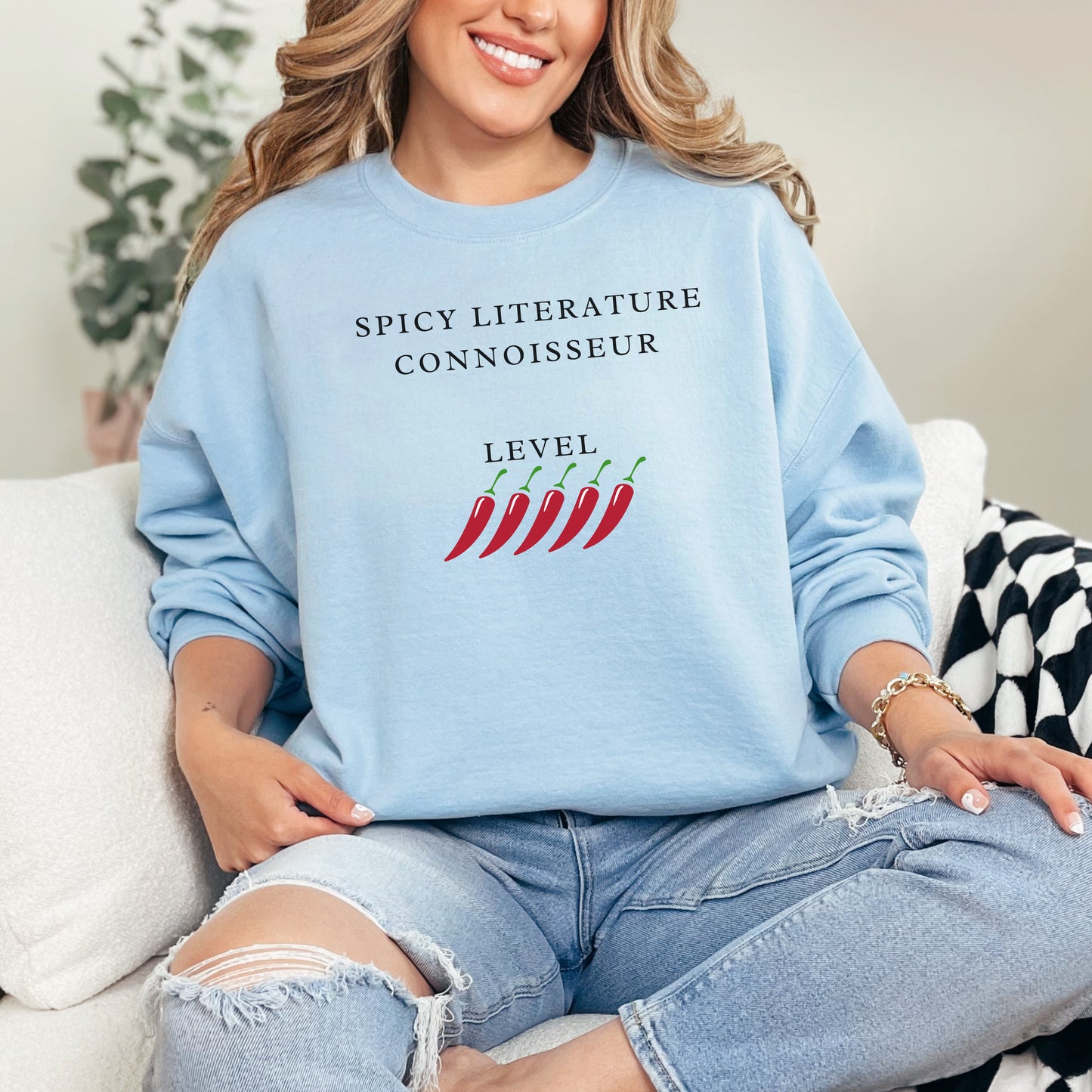 🌶️ Spicy Literature Connoisseur Sweatshirt – Embrace Your Love for Smutty Reads