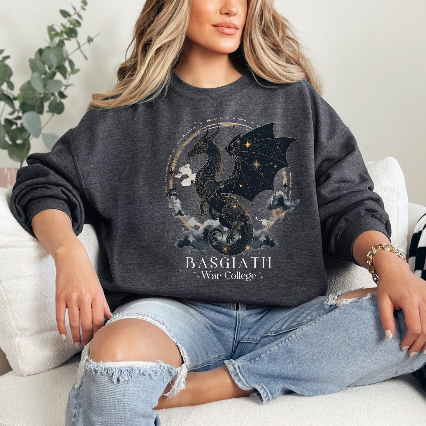 🐉 Basgiath War College Sweatshirt - Cozy Up with Fourth Wing Merch