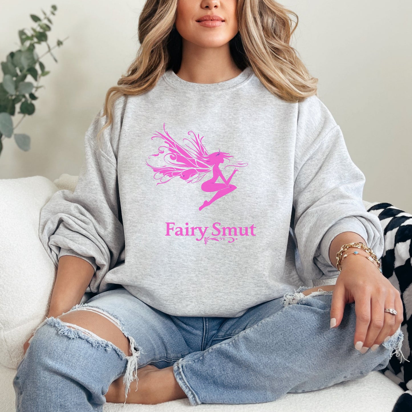 ✨ Fairy Smut Sweatshirt - Whimsical Fantasy Romance Apparel for Devoted Book Lovers 🧚‍♀️