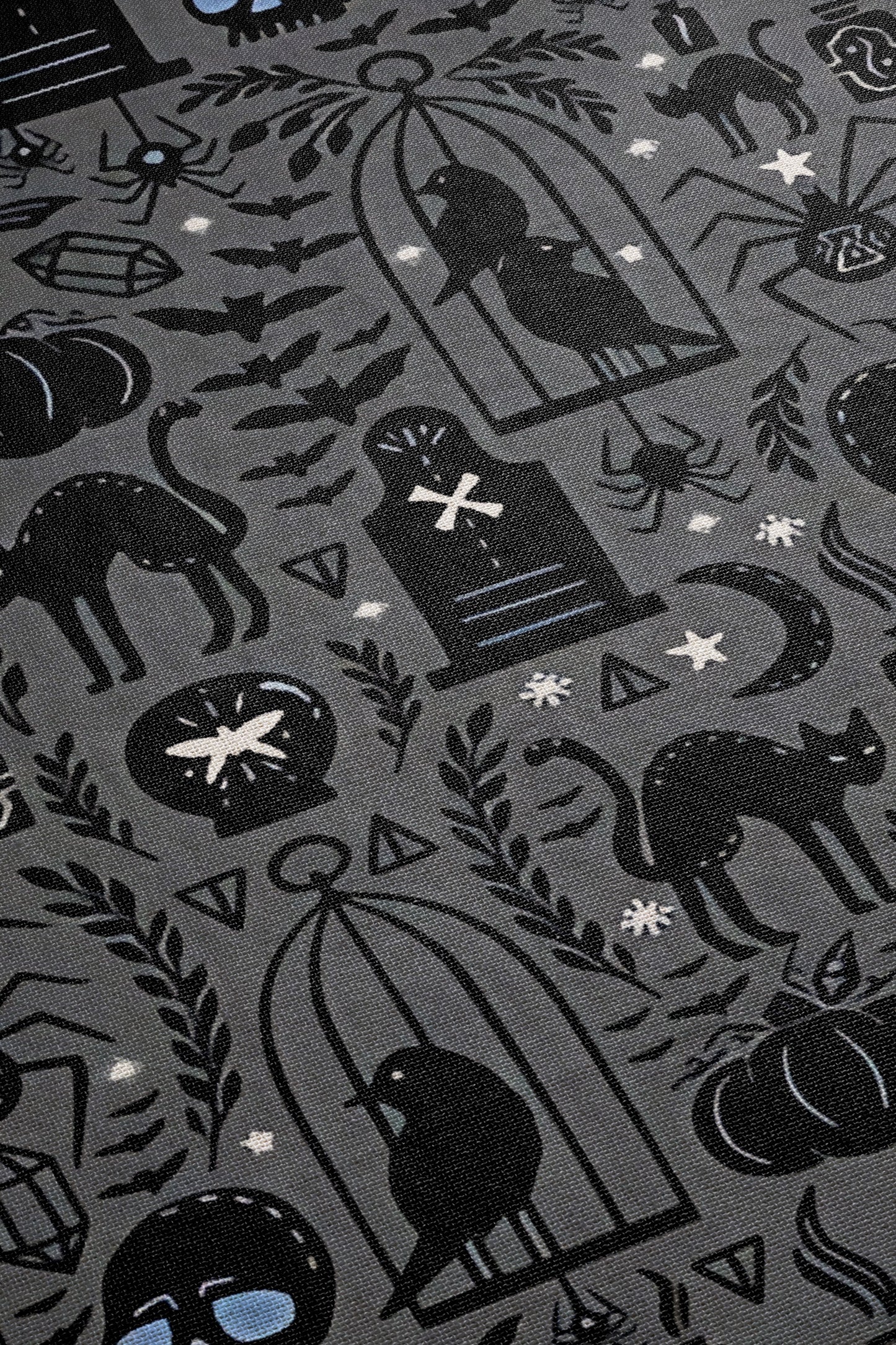 🖤 Dark Academia Goth Blanket