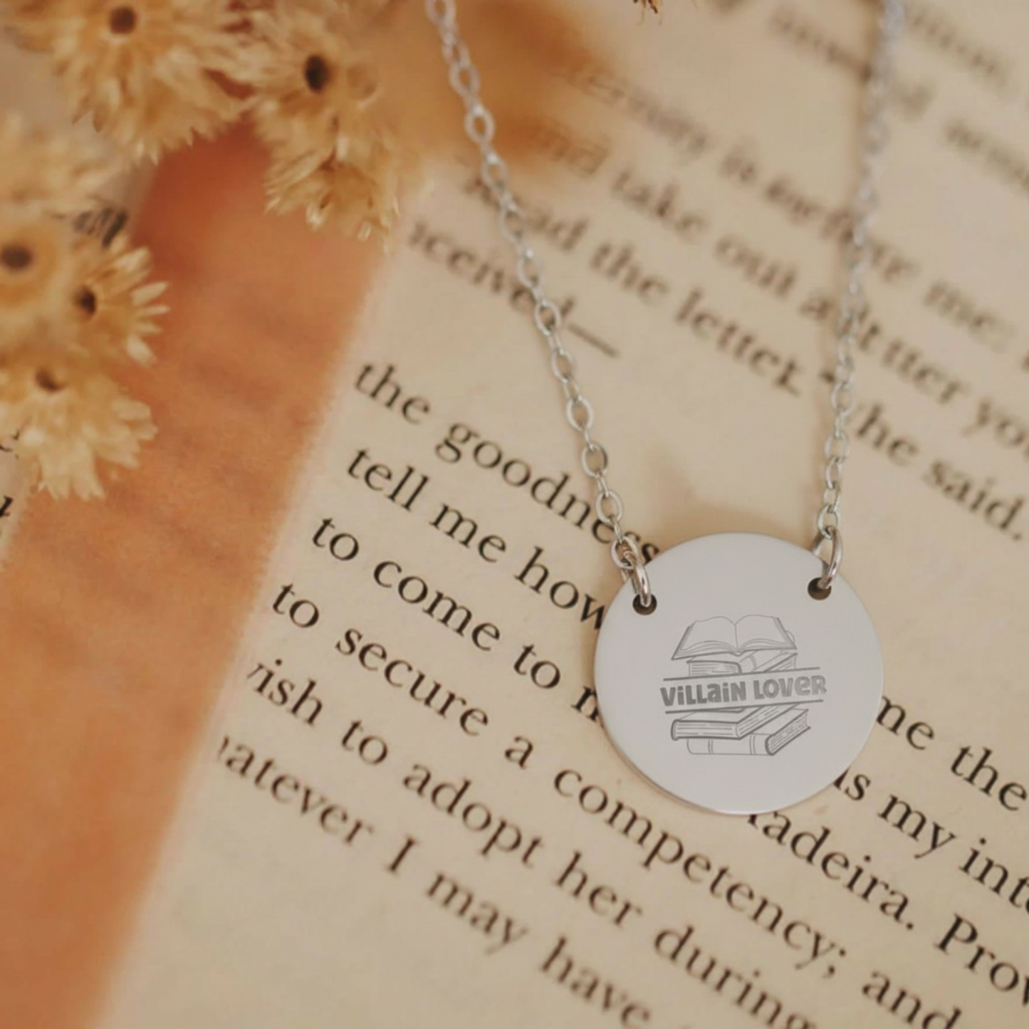 Villain Lover Circle Necklace